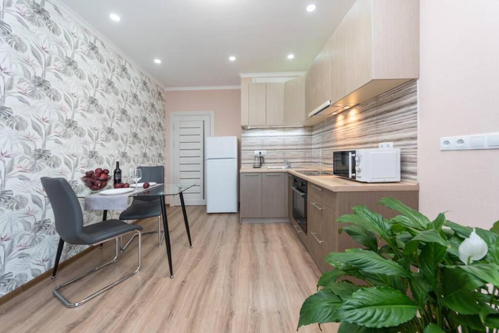 Квартира Люкс В Жк Лебединый, Ул. Ревуцкого 40 Г Kiev Exterior foto